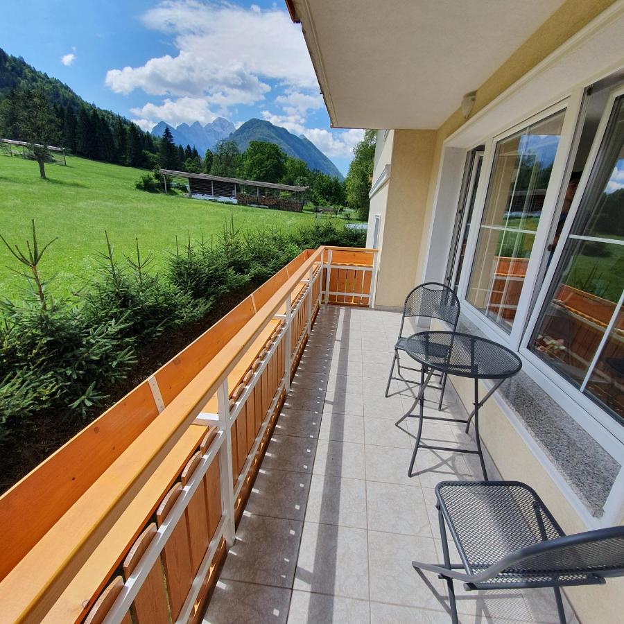 Apartma Rozle Mojstrana Exterior photo